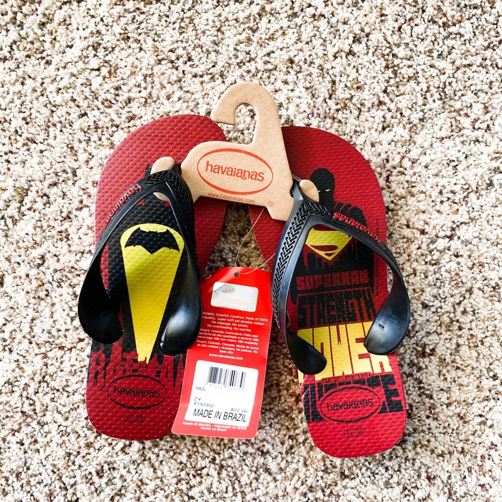NWT Havaianas kids sandals. Size 2Y.